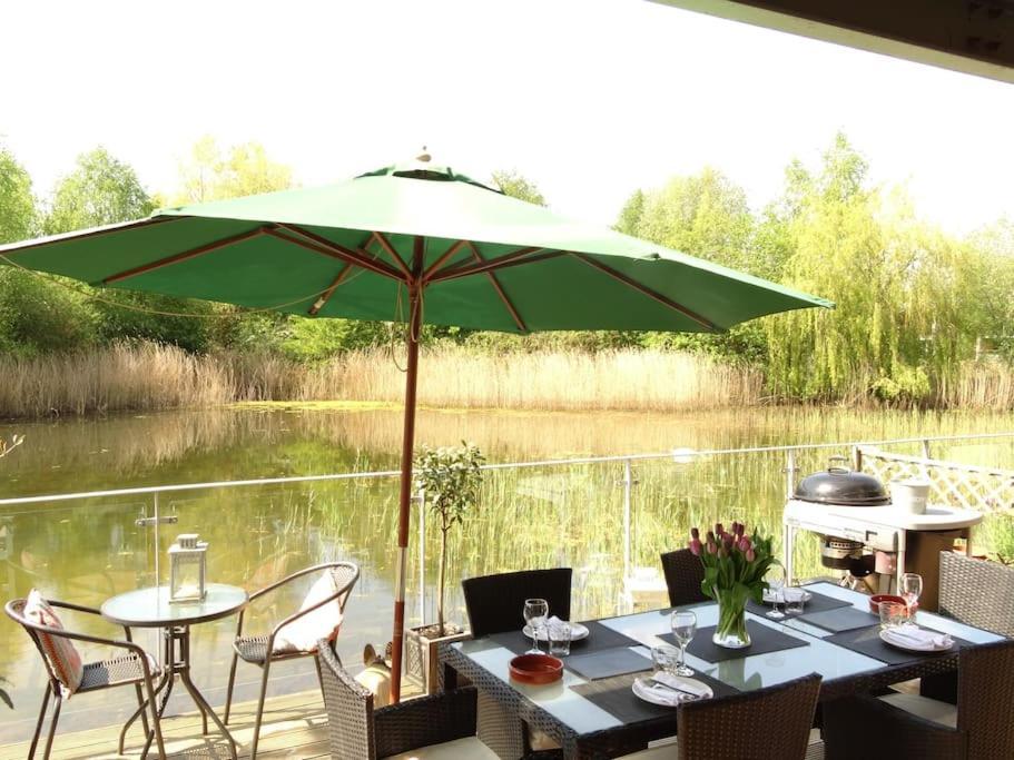Blueberry Cottage - Lower Mill Estate Somerford Keynes Dış mekan fotoğraf